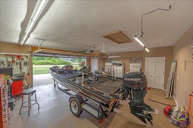 264 Lillian Drive, Byron, GA 31008