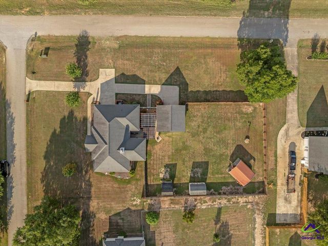 264 Lillian Drive, Byron, GA 31008