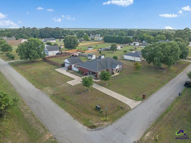 264 Lillian Drive, Byron, GA 31008