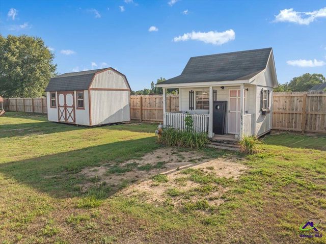 264 Lillian Drive, Byron, GA 31008