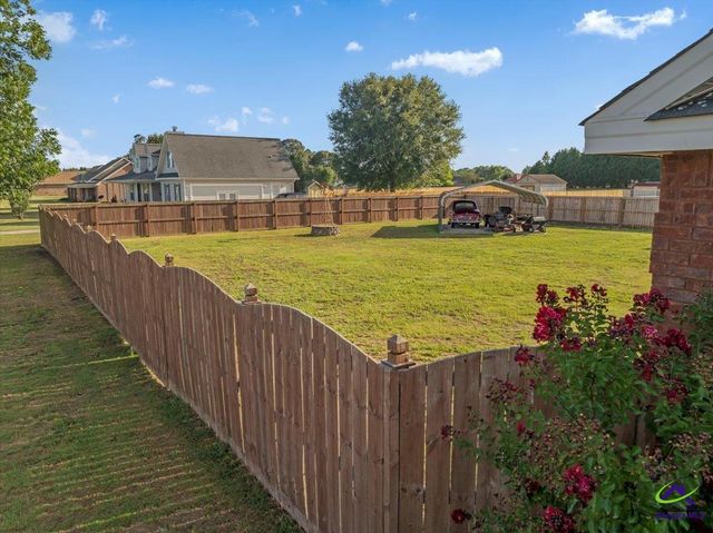 264 Lillian Drive, Byron, GA 31008