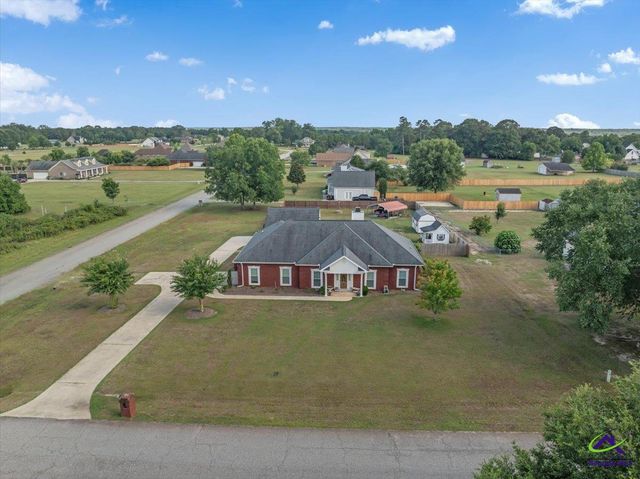 264 Lillian Drive, Byron, GA 31008