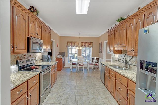 264 Lillian Drive, Byron, GA 31008