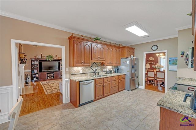 264 Lillian Drive, Byron, GA 31008