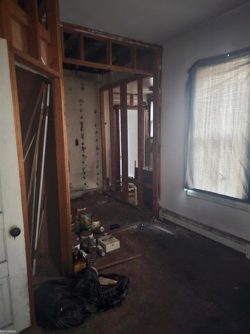 213 E Saint Clair Street, Marine City, MI 48039