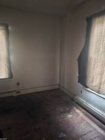 213 E Saint Clair Street, Marine City, MI 48039