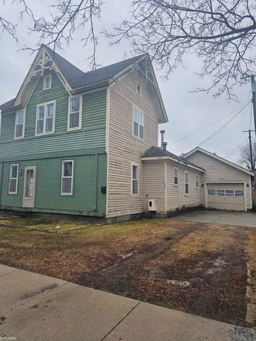213 E Saint Clair Street, Marine City, MI 48039