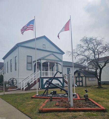 213 E Saint Clair Street, Marine City, MI 48039