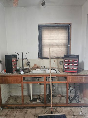 213 E Saint Clair Street, Marine City, MI 48039