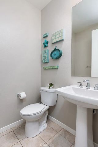 18728 Seville Way, Canyon Country, CA 91387