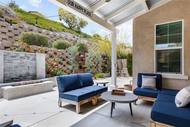 18728 Seville Way, Canyon Country, CA 91387