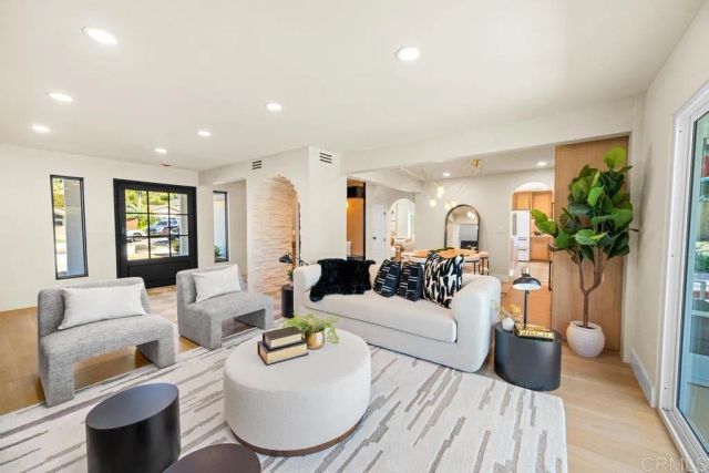 6280 Lance Place, San Diego, CA 92120