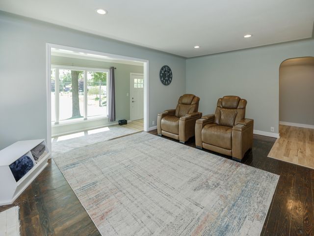 1516 Romence Road, Portage, MI 49024