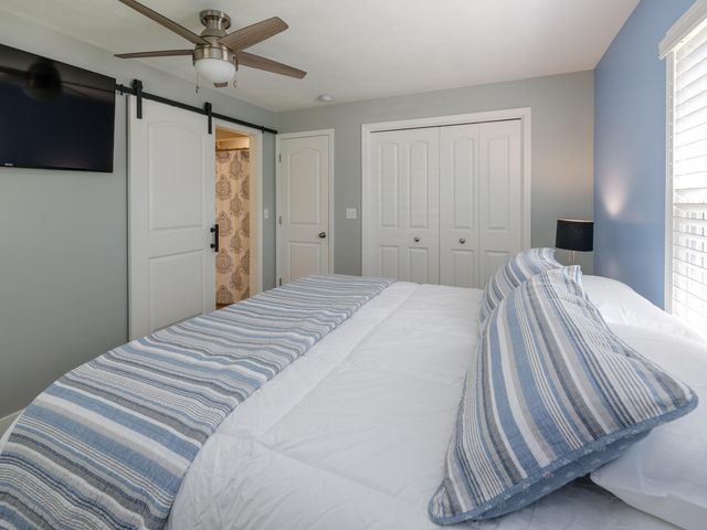 1516 Romence Road, Portage, MI 49024