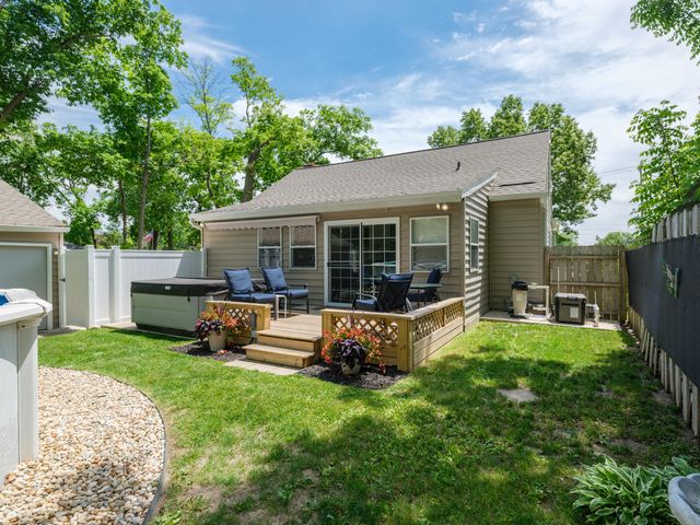 1516 Romence Road, Portage, MI 49024