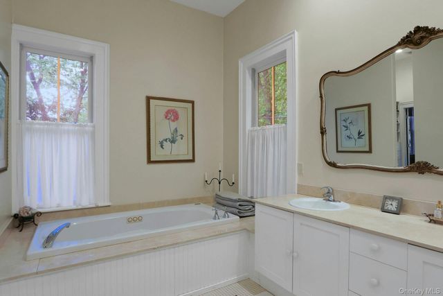 34 Lawrence Lane, Palisades, NY 10964