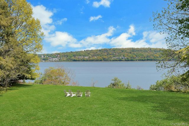 34 Lawrence Lane, Palisades, NY 10964