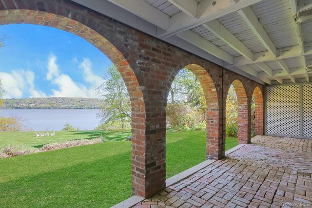 34 Lawrence Lane, Palisades, NY 10964