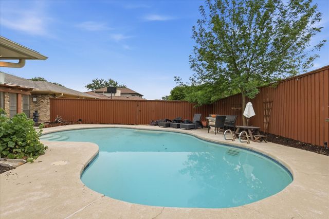 2512 Timbercreek Drive, Plano, TX 75075
