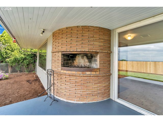 11731 Ne FARGO Ct, Portland, OR 97220