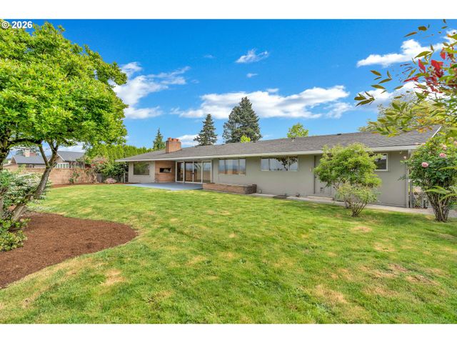 11731 Ne FARGO Ct, Portland, OR 97220