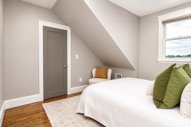 16 Lingard 2, Boston, MA 02125