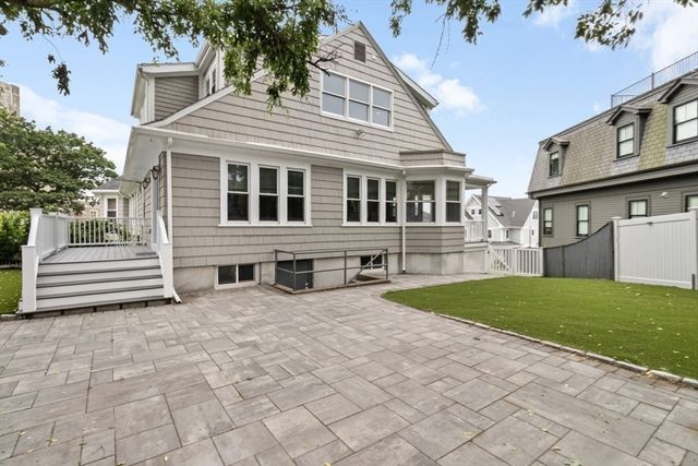 16 Lingard 2, Boston, MA 02125