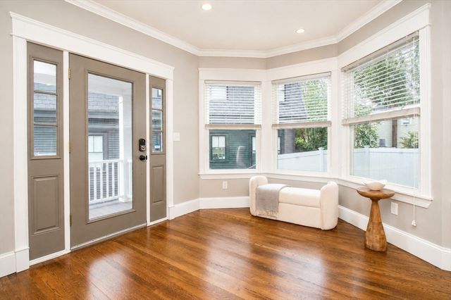 16 Lingard 2, Boston, MA 02125
