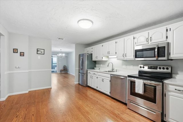 40 Greenleaf Street 506, Quincy, MA 02169