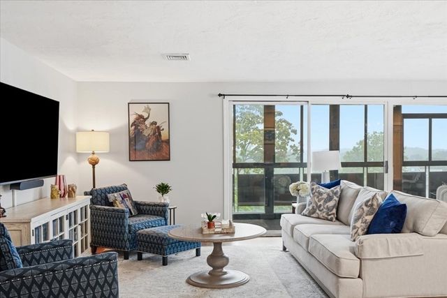40 Greenleaf Street 506, Quincy, MA 02169