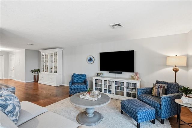 40 Greenleaf Street 506, Quincy, MA 02169