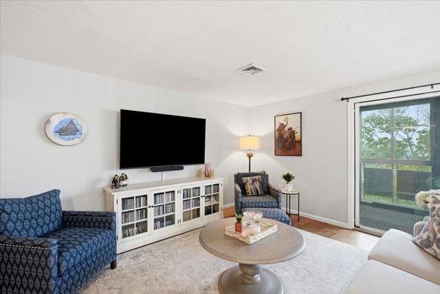 40 Greenleaf Street 506, Quincy, MA 02169