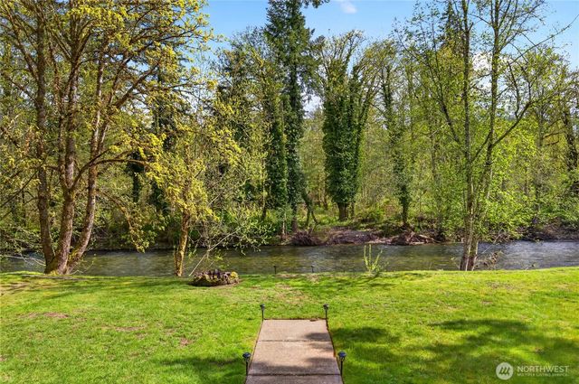 23927 SE 238th Street, Maple Valley, WA 98038