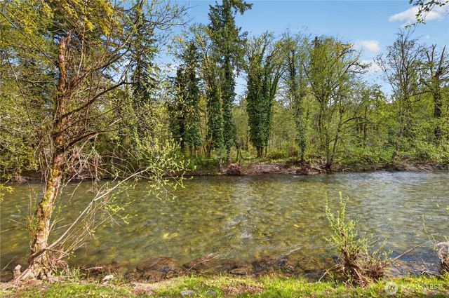 23927 SE 238th Street, Maple Valley, WA 98038
