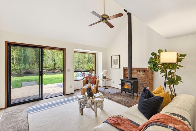 23927 SE 238th Street, Maple Valley, WA 98038