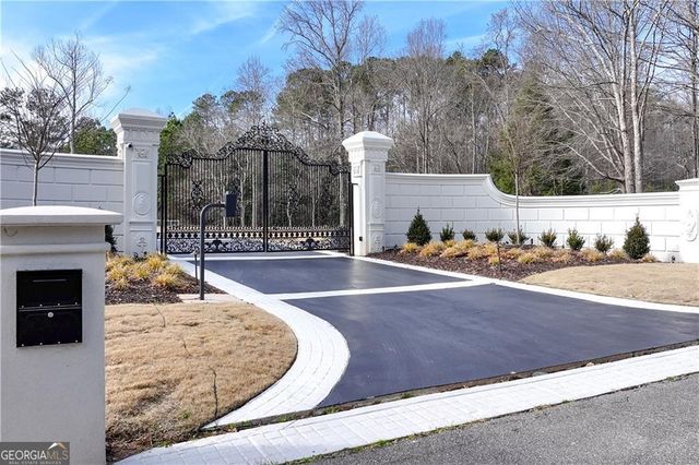 10450 Belladrum, Alpharetta, GA 30022