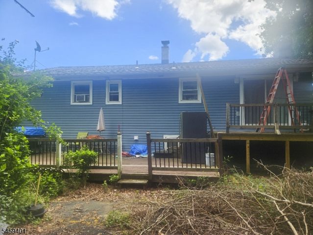 15 Conklin Ave, Hopatcong Boro, NJ 07874