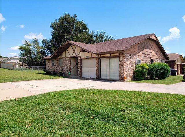 940 NW 12th Street, Moore, OK 73160