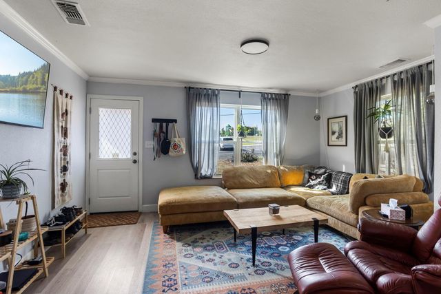 303 W Avenue I Ave, Belton, TX 76513