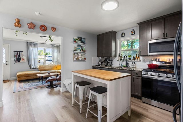 303 W Avenue I Ave, Belton, TX 76513