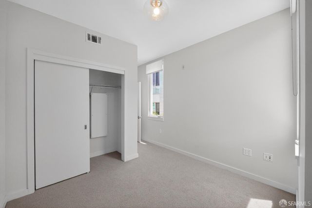 570 Innes Avenue 302, San Francisco, CA 94124