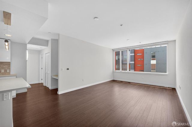 570 Innes Avenue 302, San Francisco, CA 94124