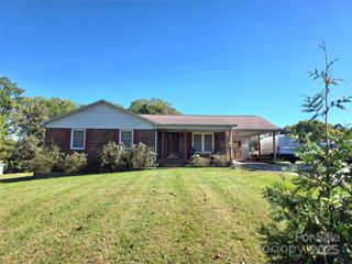 222 Kiser Road, Bessemer City, NC 28016