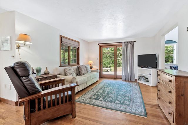 89 Belvidere Road, Falmouth, MA 02540