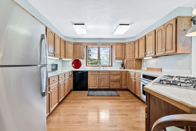 89 Belvidere Road, Falmouth, MA 02540