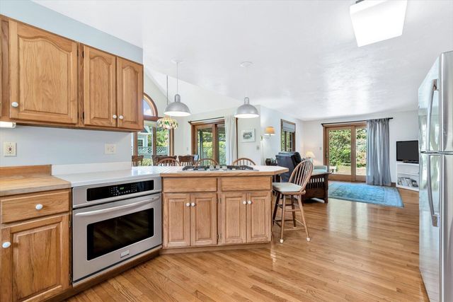89 Belvidere Road, Falmouth, MA 02540