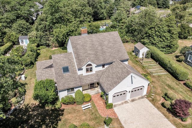 89 Belvidere Road, Falmouth, MA 02540