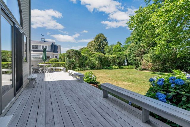 89 Belvidere Road, Falmouth, MA 02540