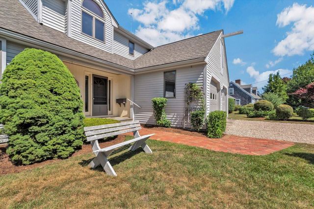 89 Belvidere Road, Falmouth, MA 02540