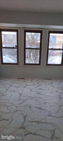 960 JAMESTOWN RD, Hightstown, NJ 08520